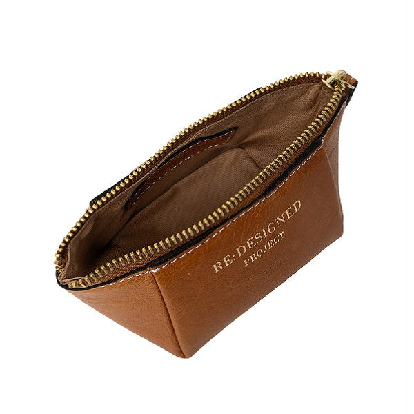 ReDesigned PROJECT 35 is a small case for scissors, stitch markers, needles, wire stoppers and other small items.