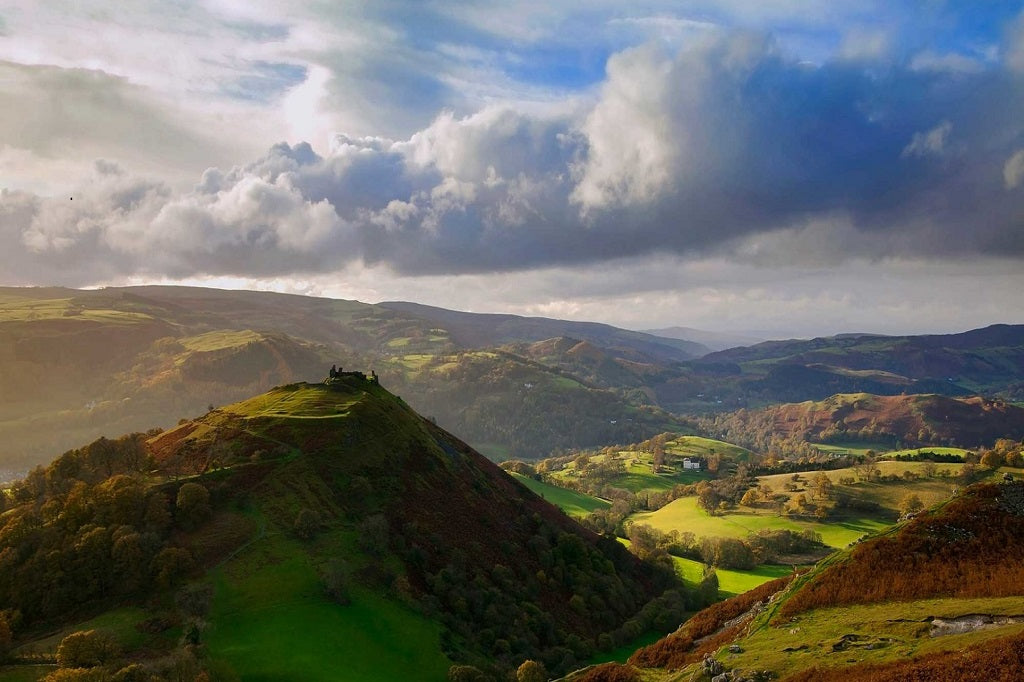 Green Green Grass of Home. Full lyrics and story and info on Tom Jones of Pontypridd, who made the song famous