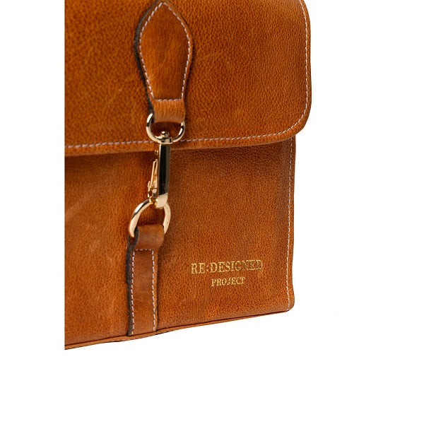 ReDesigned Project 93 Needle Case burned tan closure view
