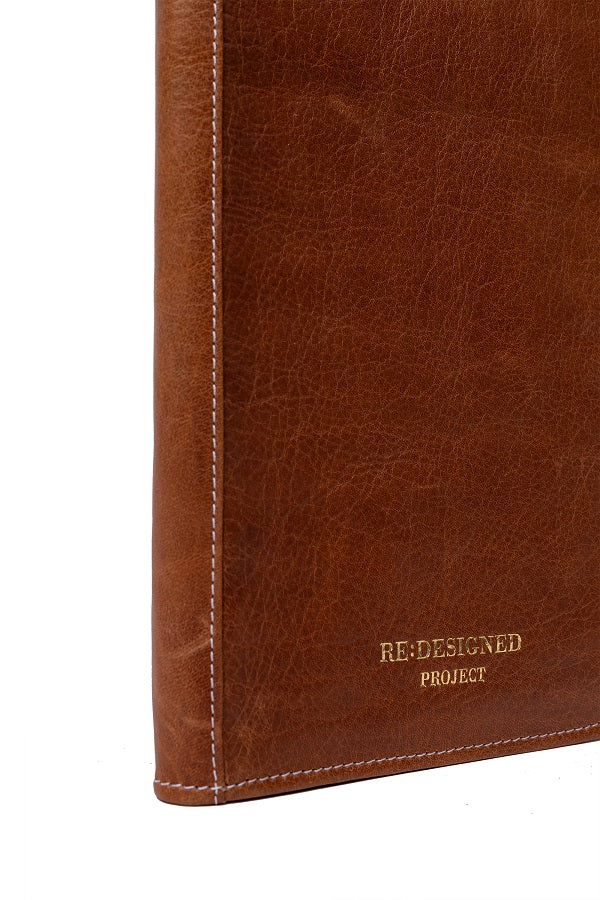 Redesign Project 113 needle case, handcrafted in premium leather. For 35 cm jumper needles - Walnut 1