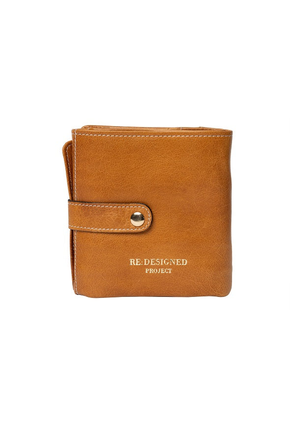 Redesigned Project 34 handcrafted in premium leather. Keep you interchangeable needles organised - Burned Tan
