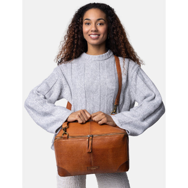 Redesigned 80 leather bag with cross body strap. Double zip two spacious compartments and removable inside zip pocket