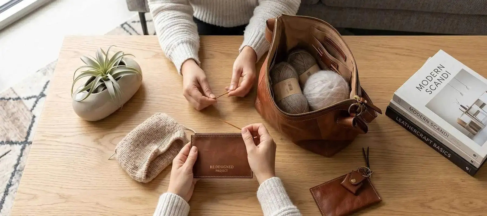 TirGlas - Redesigned project bags and cases. Handmade with premium leather for knitting and crochet projects