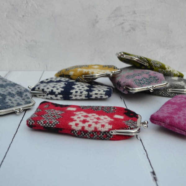 Welsh tapestry eye glasses case with metal clasp.