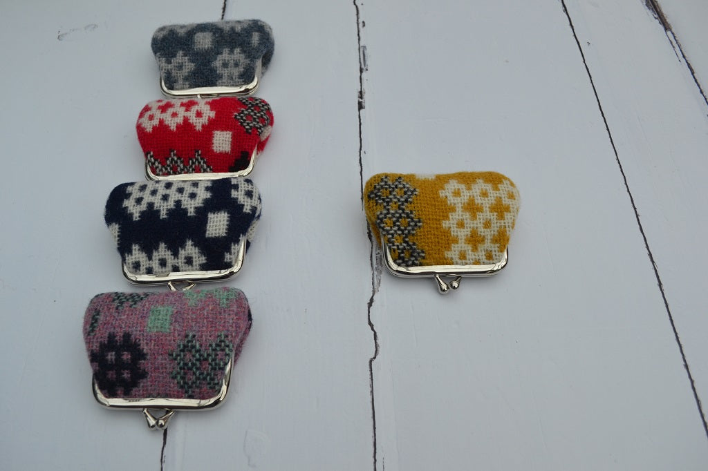 Tapestry Purse - Large Traditional