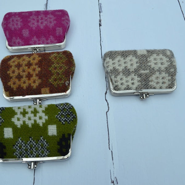 Garreg Ddu - Dove Grey